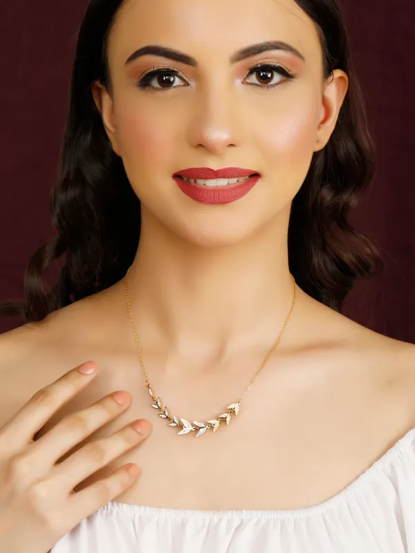 Demifine_Jewellery_Gold_Stainless_Steel_Premium_&_Elegant_Pendant_For_Women_&_Girls