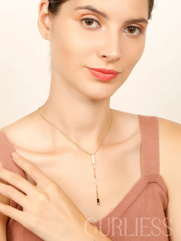 Demifine_Jewellery_Gold_&_Silver_Stainless_Steel_Premium_&_Elegant_Pendant_For_Women_&_Girls