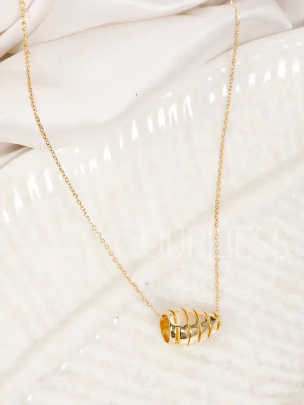 Demifine_Jewellery_Gold_Stainless_Steel_Premium_&_Elegant_Pendant_For_Women_&_Girls