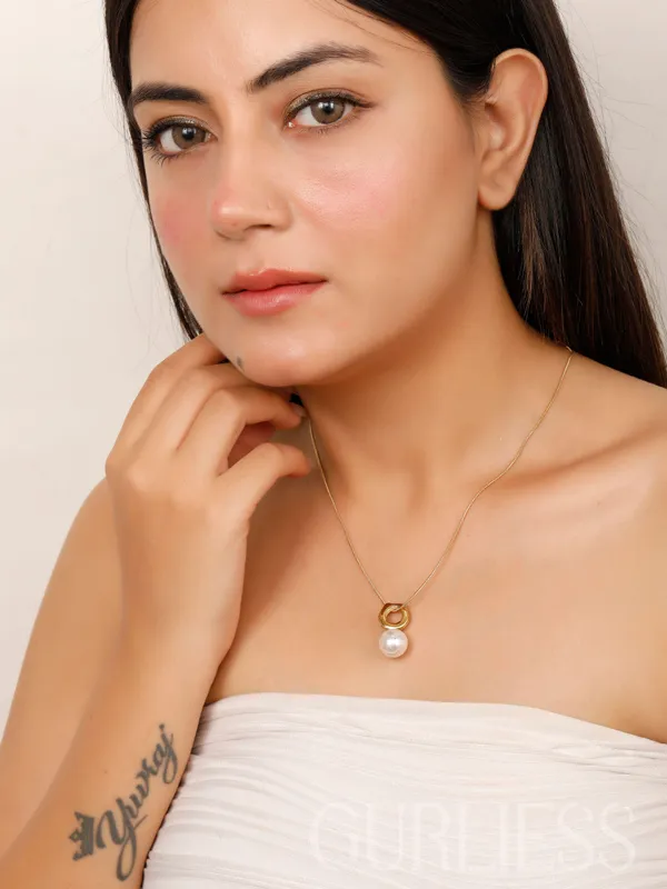 Demifine_Jewellery_Silver_&_Gold_Stainless_Steel_Premium_&_Elegant_Pendant_For_Women_&_Girls