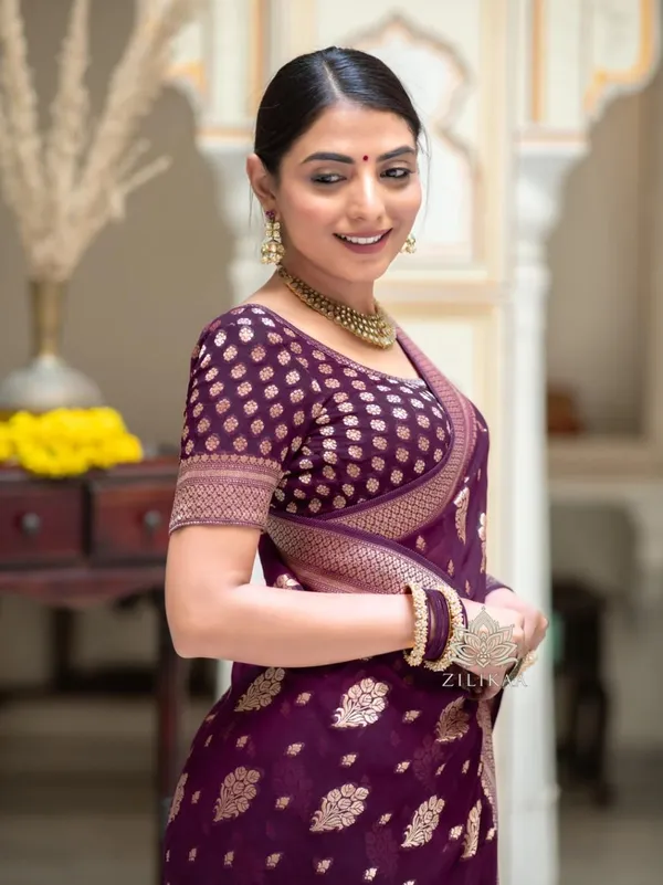 Wine_Silk_Jacquard_Saree_For_Women