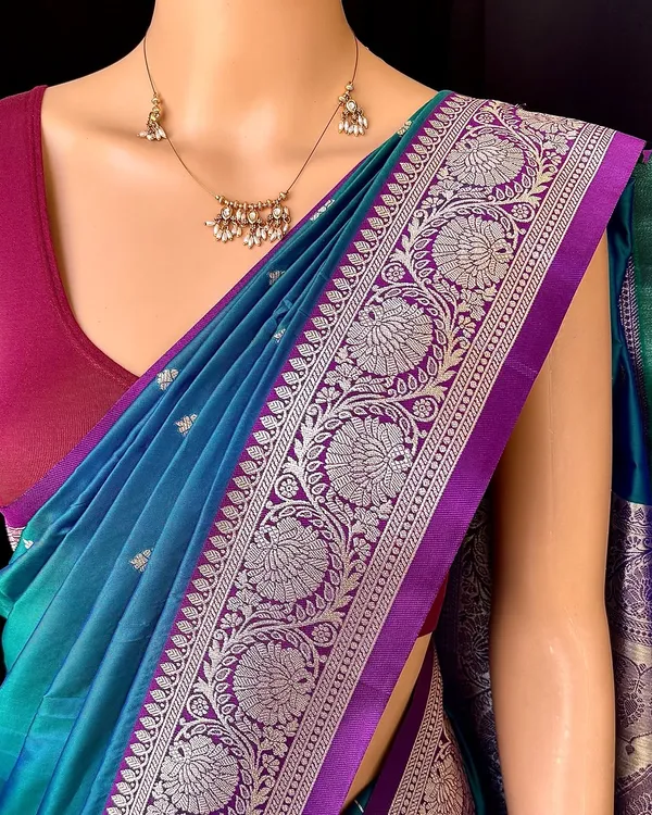 Rama_Silk_Jacquard_Saree_For_Women