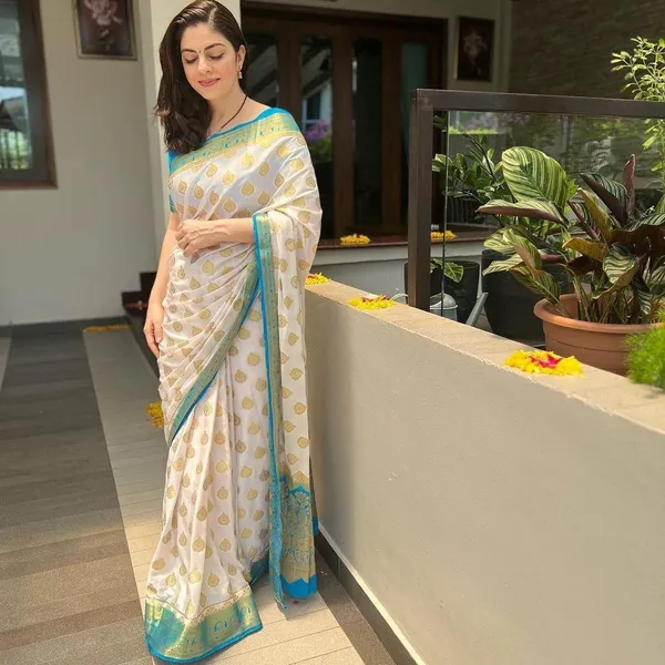 White___Silk_Jacquard_Saree_For_Women