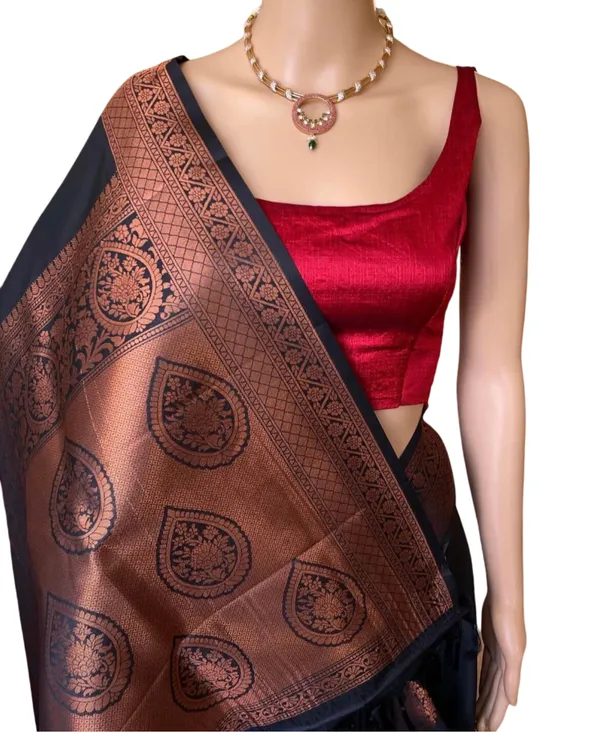 Black_Silk_Jacquard_Saree_For_Women