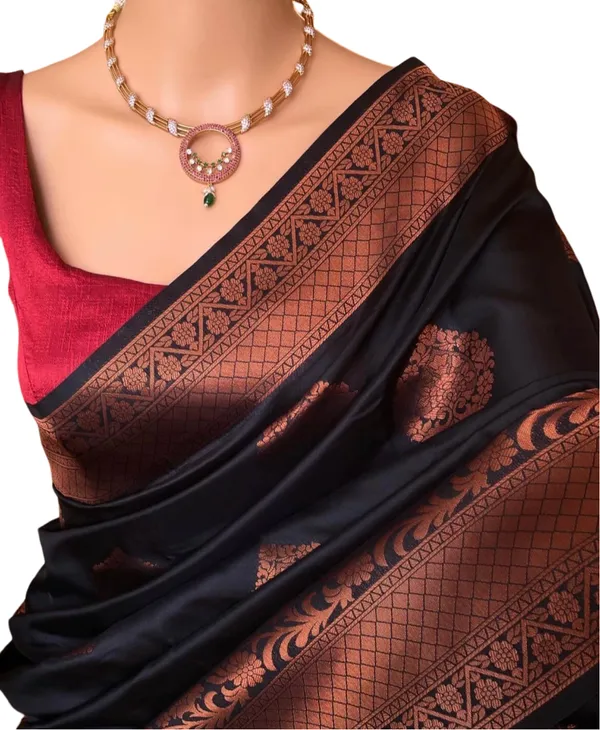 Black_Silk_Jacquard_Saree_For_Women