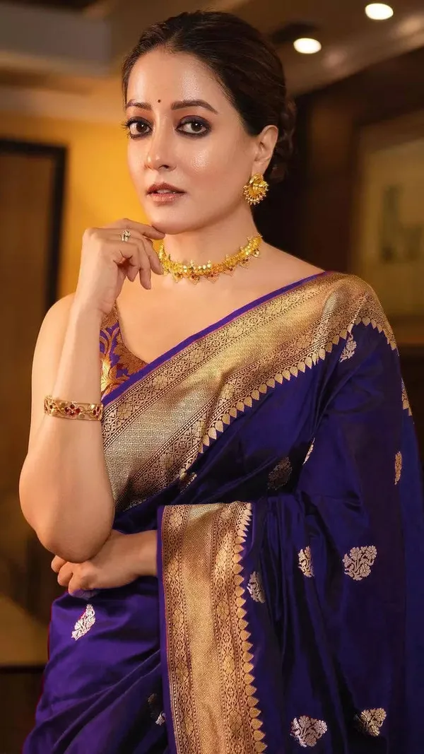Violet___Silk_Jacquard_Saree_For_Women
