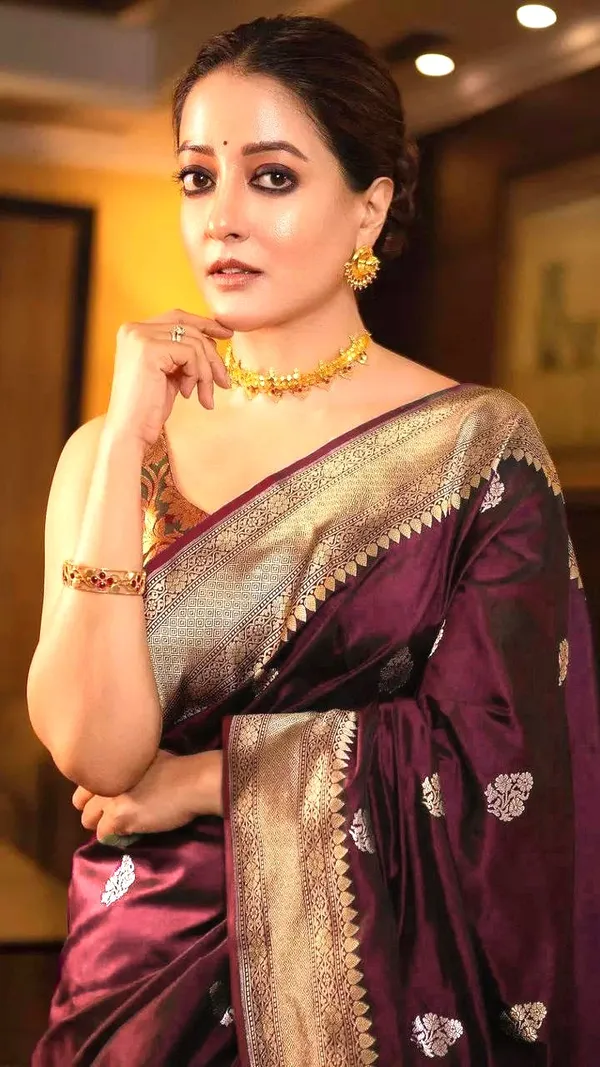 Maroon___Silk_Jacquard_Saree_For_Women