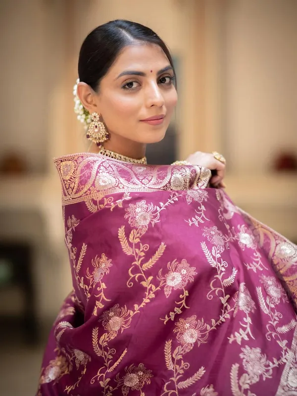 Wine_Silk_Jacquard_Saree_For_Women
