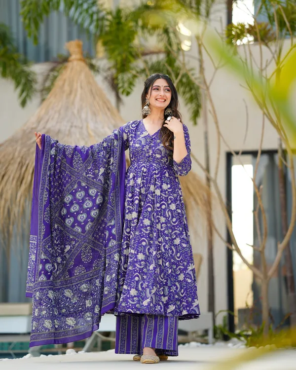 Elegant_Purple_Floral_Print_Cotton_Suit_Set_with_Pant_&_Dupatta
