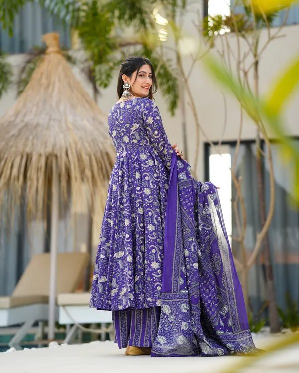Elegant_Purple_Floral_Print_Cotton_Suit_Set_with_Pant_&_Dupatta