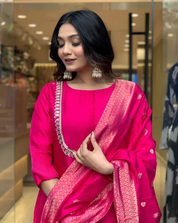 Elegant_Rani_Pink_Mirror_Work_3_Piece_Kurti_with_Pant_&_Banarasi_Dupatta_Set_For_Women