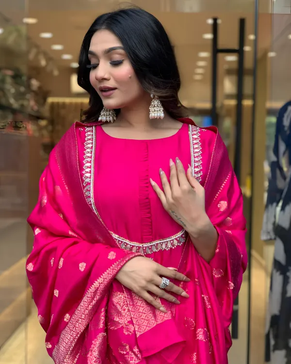 Elegant_Rani_Pink_Mirror_Work_3_Piece_Kurti_with_Pant_&_Banarasi_Dupatta_Set_For_Women