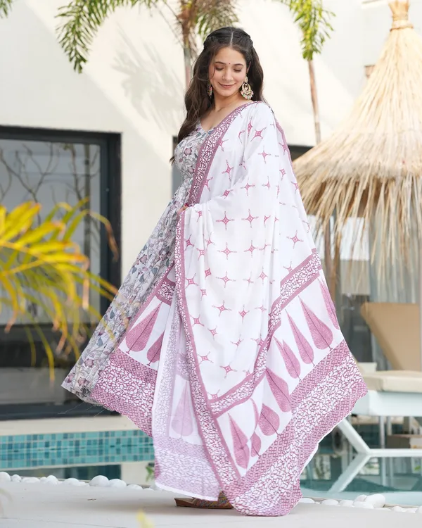 White_&_Lavender_Floral_3_Piece_Kurti_Set_with_Printed_Dupatta_For_Women
