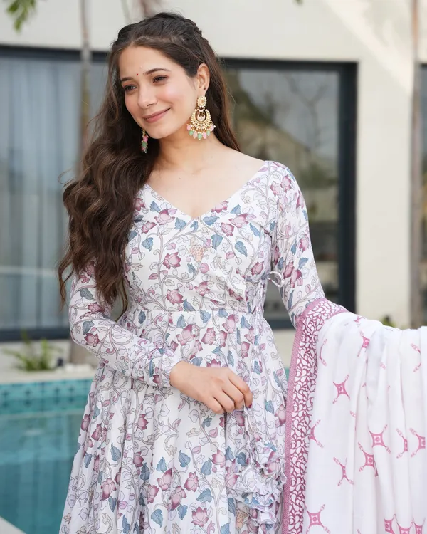 White_&_Lavender_Floral_3_Piece_Kurti_Set_with_Printed_Dupatta_For_Women