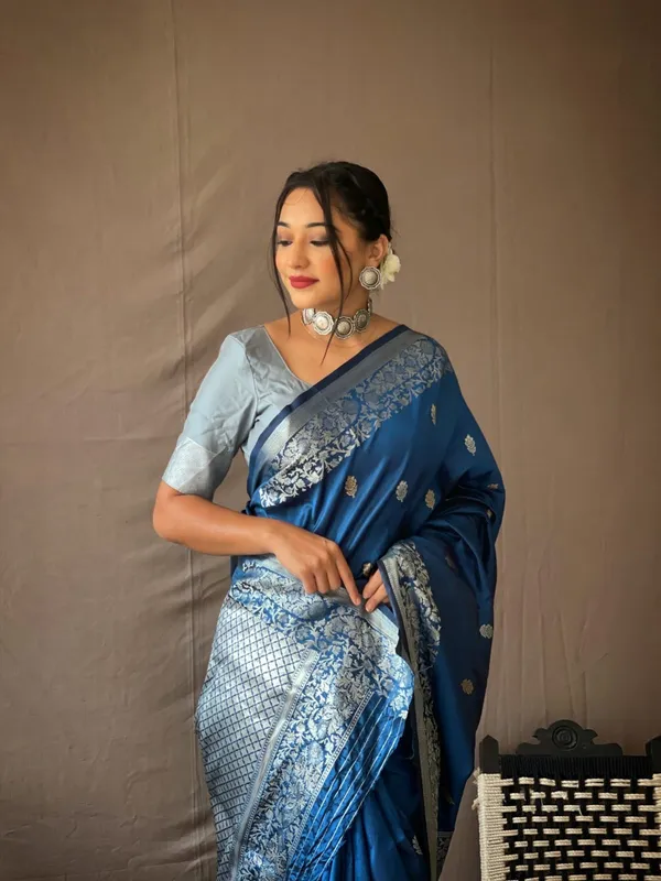 Morpich_Silk_Jacquard_Saree_For_Women