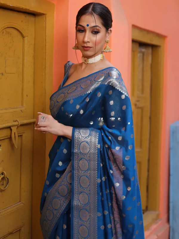 Morpich_Silk_Jacquard_Saree_For_Women