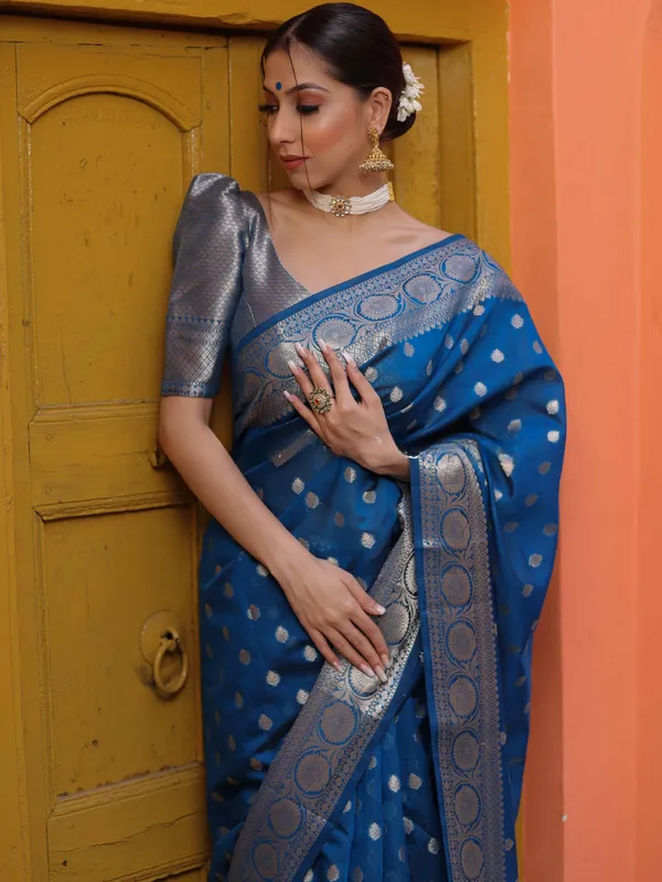 Morpich_Silk_Jacquard_Saree_For_Women