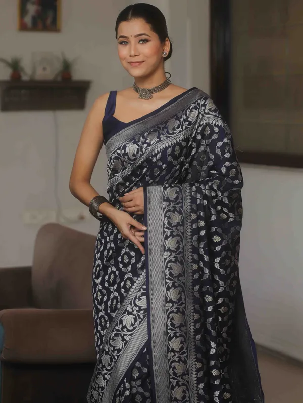 Black___Silk_Jacquard_Saree_For_Women
