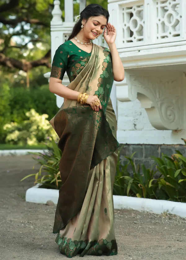Green___Silk_Jacquard_Saree_For_Women