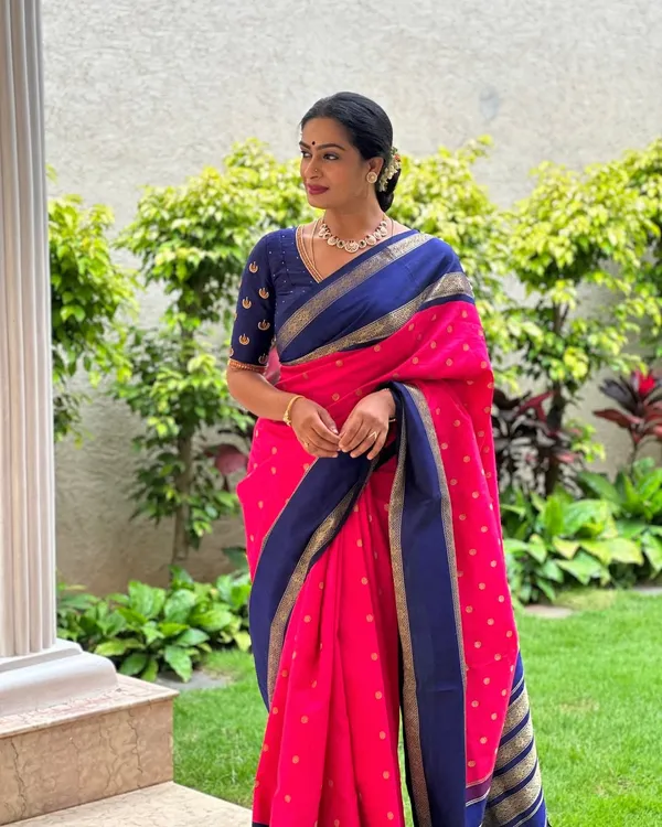Pink_Silk_Jacquard_Saree_For_Women