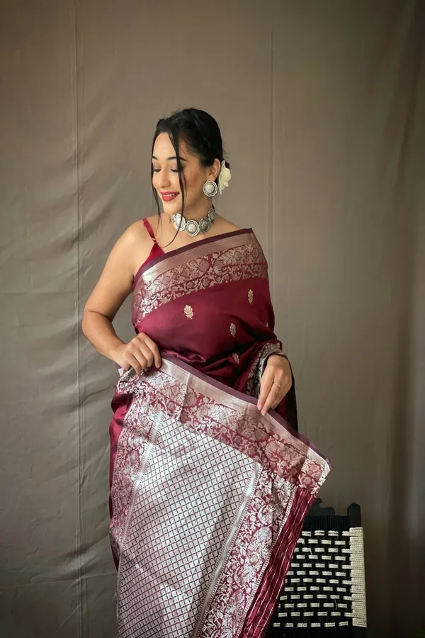 Maroon_Silk_Jacquard_Saree_For_Women