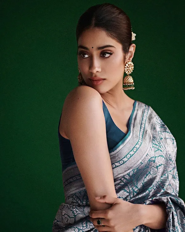 Rama_Silk_Jacquard_Saree_For_Women
