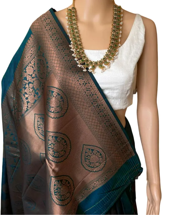 Morpich_Silk_Jacquard_Saree_For_Women