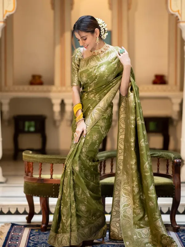 Mehndi_Silk_Jacquard_Saree_For_Women