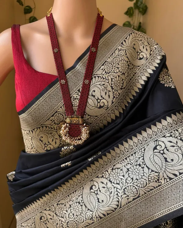 Black___Silk_Jacquard_Saree_For_Women