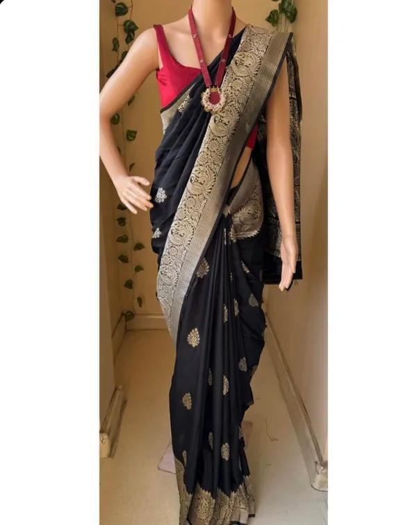 Black___Silk_Jacquard_Saree_For_Women