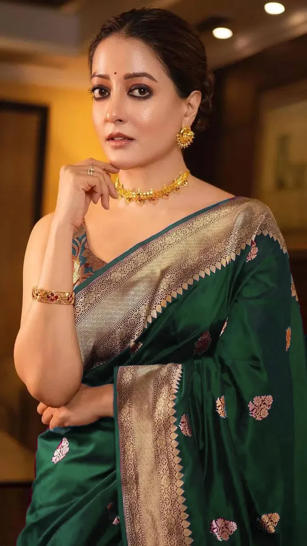 Dark_Green___Silk_Jacquard_Saree_For_Women