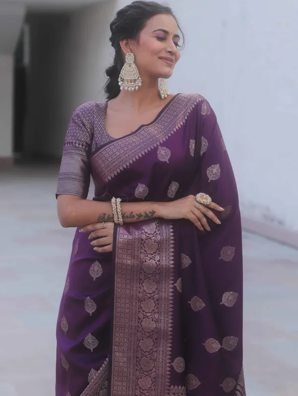 Wine_Silk_Jacquard_Saree_For_Women