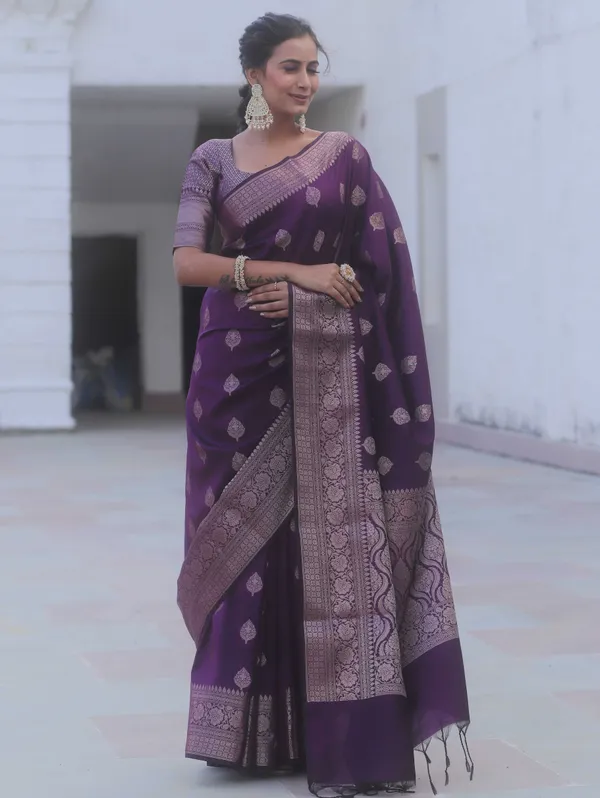 Wine_Silk_Jacquard_Saree_For_Women