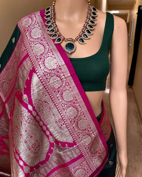 Green_Silk_Jacquard_Saree_For_Women