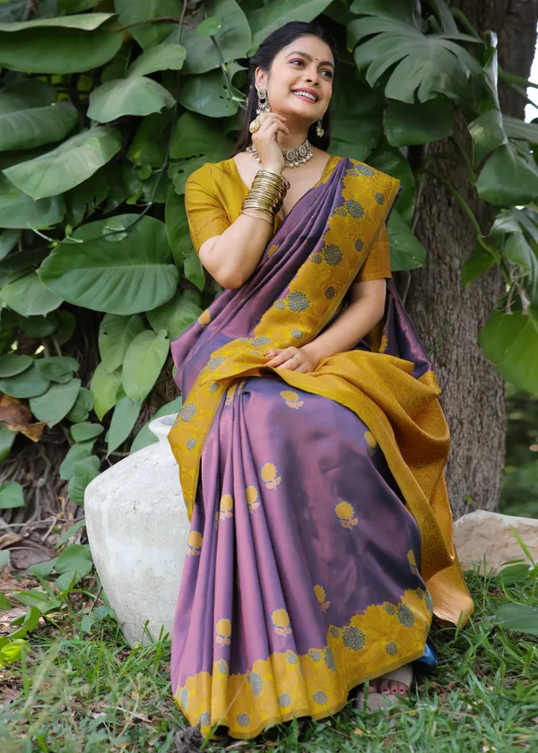 Yellow_Silk_Jacquard_Saree_For_Women