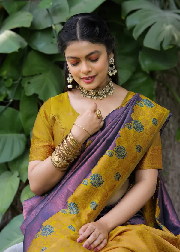 Yellow_Silk_Jacquard_Saree_For_Women