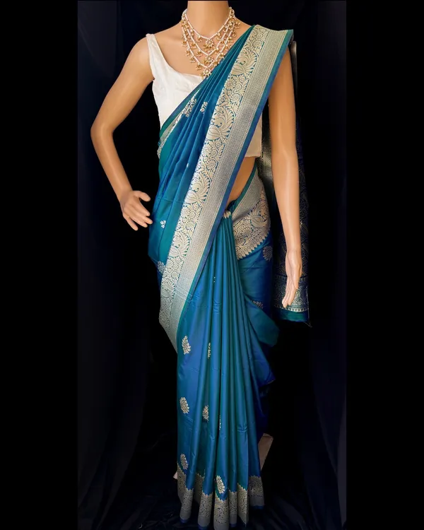 Morpich_Silk_Jacquard_Saree_For_Women