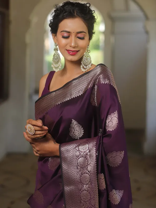 Wine_Silk_Jacquard_Saree_For_Women