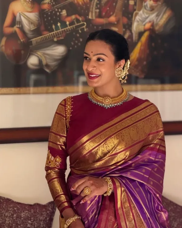 Violate___Silk_Jacquard_Saree_For_Women