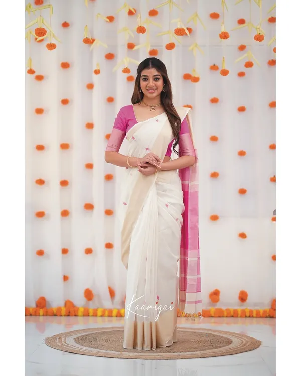 White_Silk_Jacquard_Saree_For_Women
