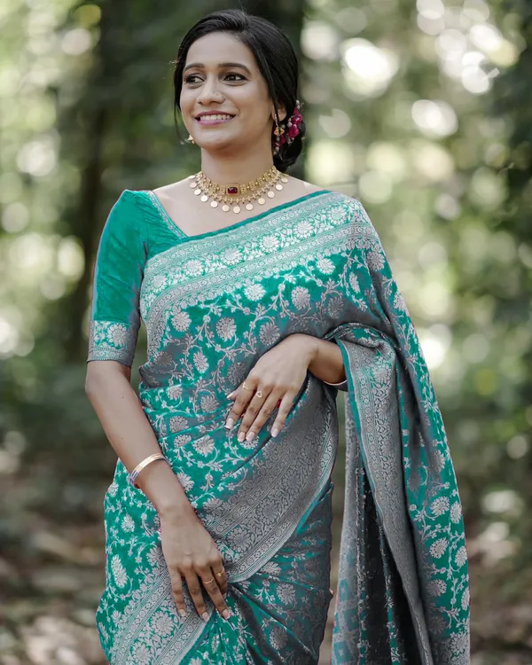 Firozi_Silk_Jacquard_Saree_For_Women