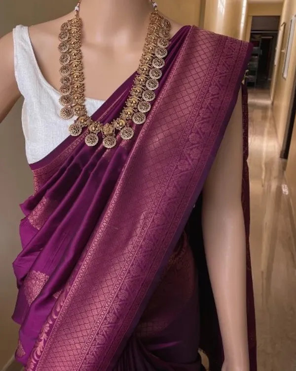 Wine_Silk_Jacquard_Saree_For_Women
