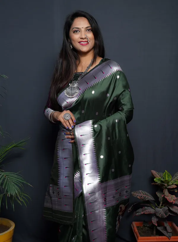 Bottle_Green_Silk_Jacquard_Saree_For_Women