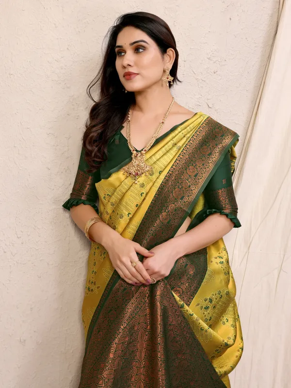 Yellow___Silk_Jacquard_Saree_For_Women