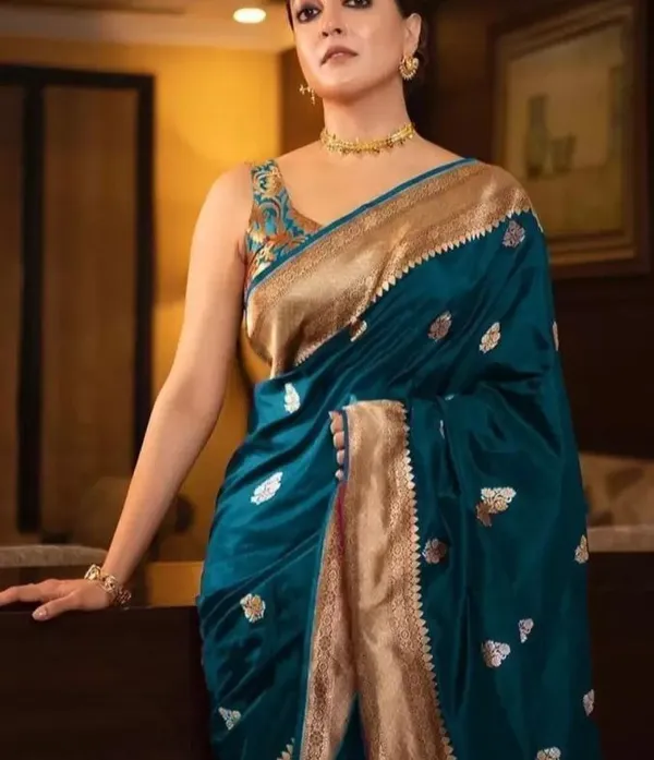 Morpich___Silk_Jacquard_Saree_For_Women