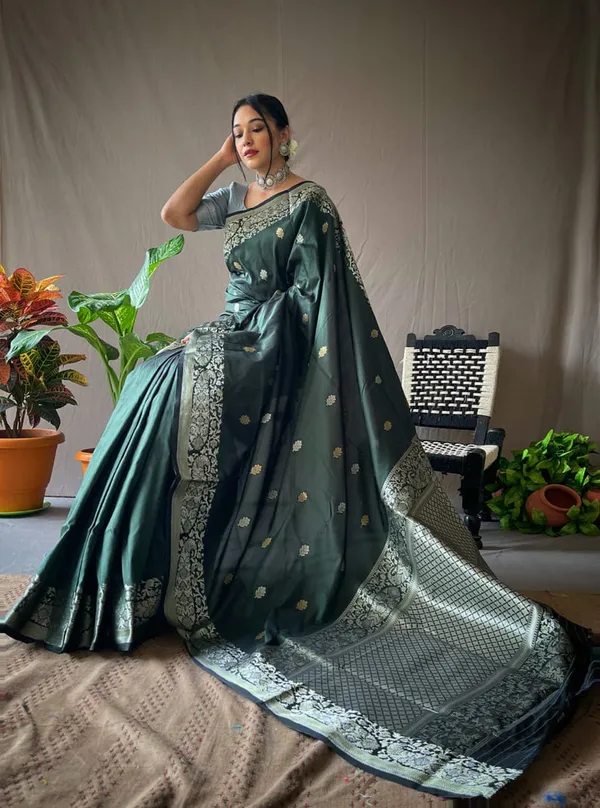 Green___Silk_Jacquard_Saree_For_Women