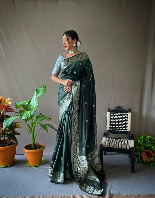 Green___Silk_Jacquard_Saree_For_Women