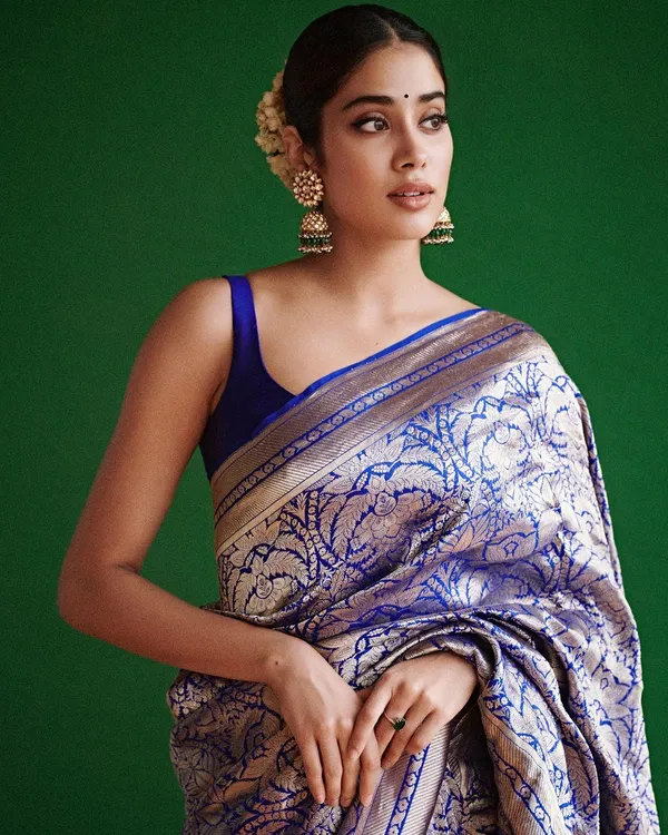 Blue_Silk_Jacquard_Saree_For_Women