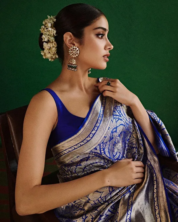Blue_Silk_Jacquard_Saree_For_Women