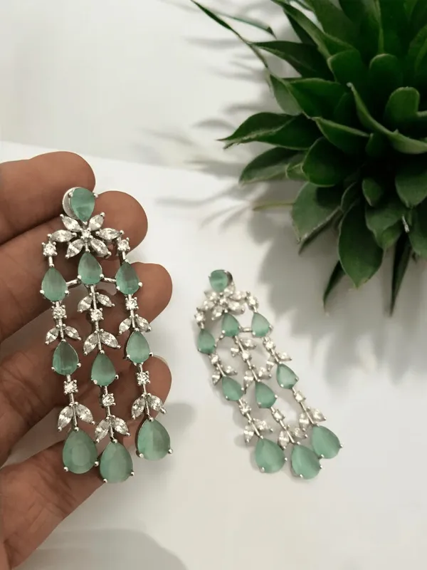 Green_Elegant_Design_Elsa_Earrings_For_Women